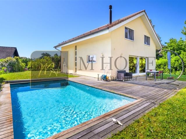 Trélex – Exklusivität Freistehende Villa mit Swimmingpool, ruhiger Wohnbereich, Bahnhof, westlich ausgerichtet