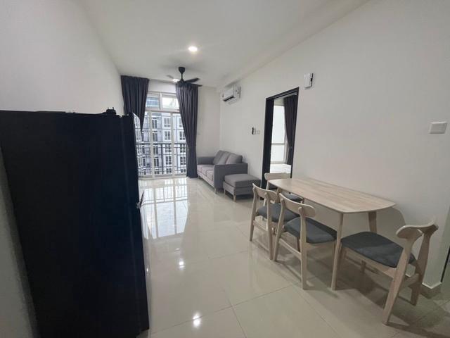 Trellis residents near CIQ Free Bus to CIQ for rent NO AGRNT