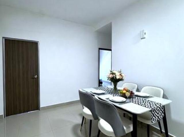 Trellis Residences Near CIQ Apartment 3Bedrooms with Fully Furnished