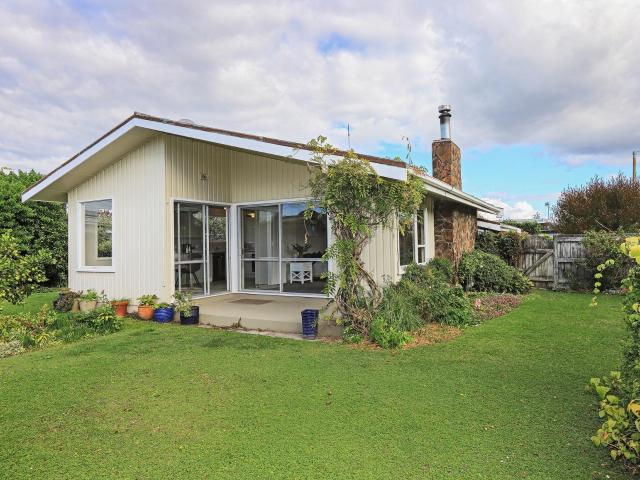 6 Roskilda Crescent, Taradale Tremains Real Estate Ltd