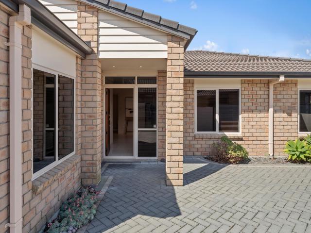 73 Oriental Parade, Papamoa Beach Tremains Real Estate Ltd