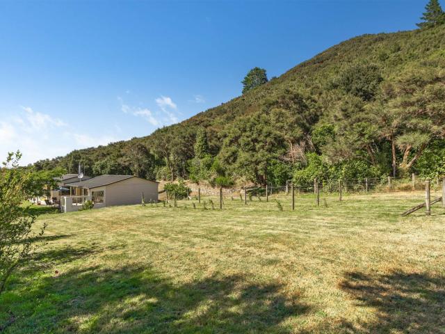 894 State Highway 2, Featherston Tremains Real Estate Ltd
