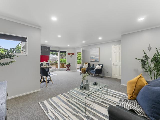 12 Chestnut Way, Bellevue Tremains Real Estate Ltd