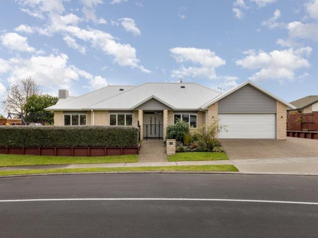 1 Dove Place, Pyes Pa Tremains Real Estate Ltd