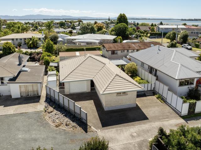 16a Smiths Road, Matua Tremains Real Estate Ltd