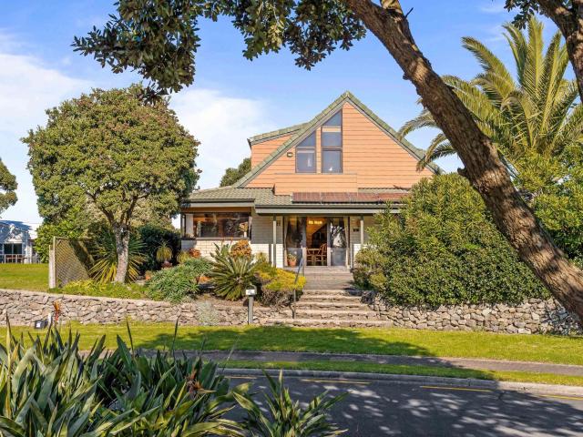 17 Sunbrae Grove, Mount Maunganui Tremains Real Estate Ltd