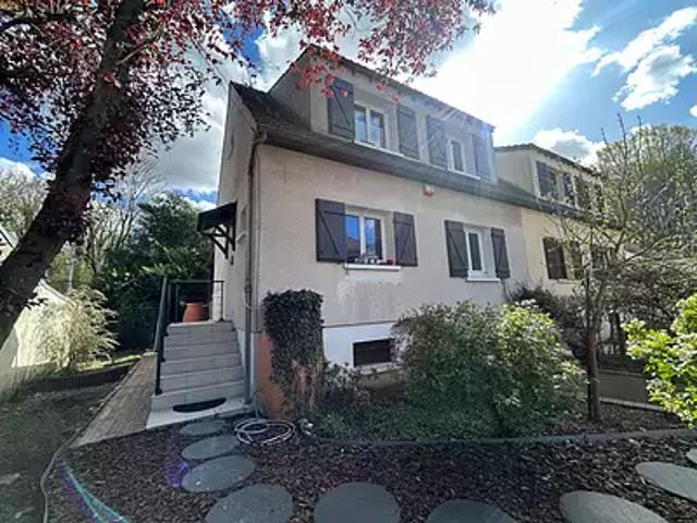 Tremblay en France 93290 Achat / Vente maison 5 pièces t5 au dernier étage terrasse