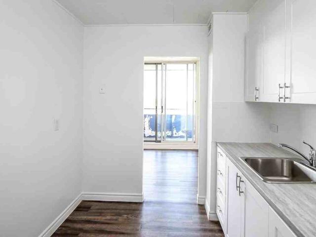Tremont Apartments 3 Bedroom Apartment for Rent at 16 Tremont Dr, St. Catharines, ON L2T 3A9 Glenridge