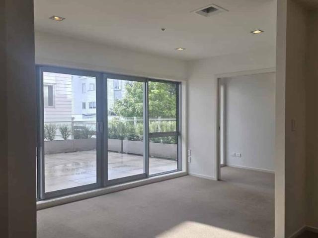 Tremont Residences 2 bed + 2 bath+ 2 carpars
