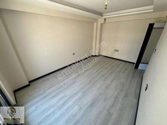 Trend'den Yenimahalle'de Site İçerisinde Kiralık 2+0