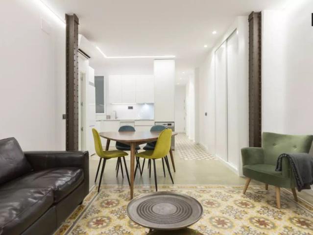 Trendy 2 bedroom apartment for rent in Retiro