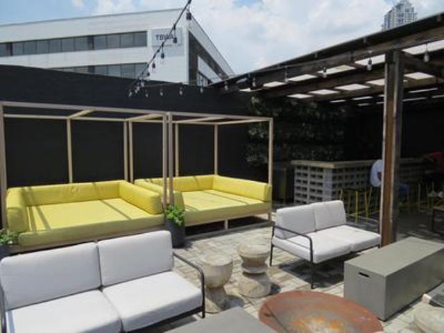 trendy furnished 1 bed apartment wit.