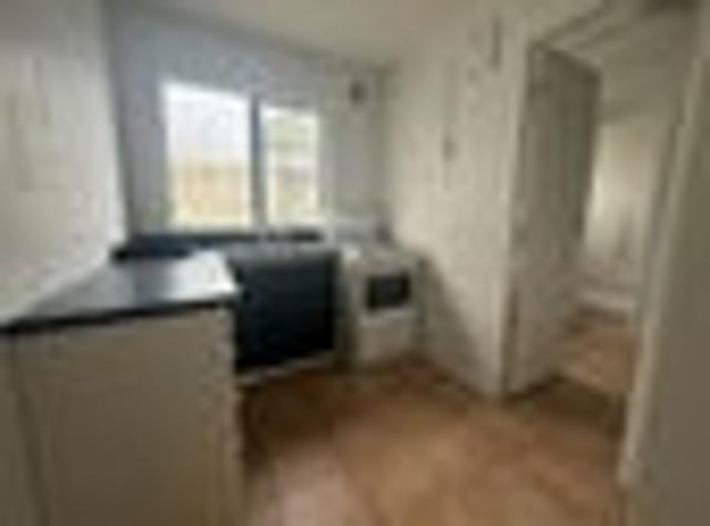 Trentham, 2 bedrooms, $380 pw