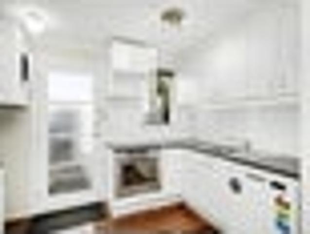 Trentham, 2 bedrooms, $580 pw