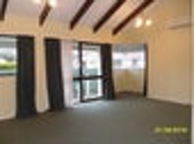 Trentham, 3 bedrooms, $650 pw