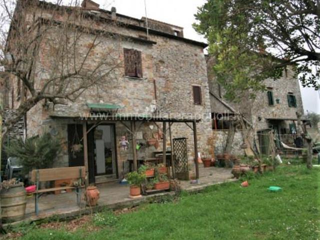 Trequanda vendesi appartamento di mq 86 con ingresso indipen. 86m² Trequanda
