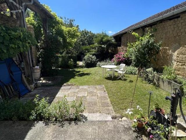 Très agréable maison de village de 145 m² avec jardin 145m² Castelnau Magnoac