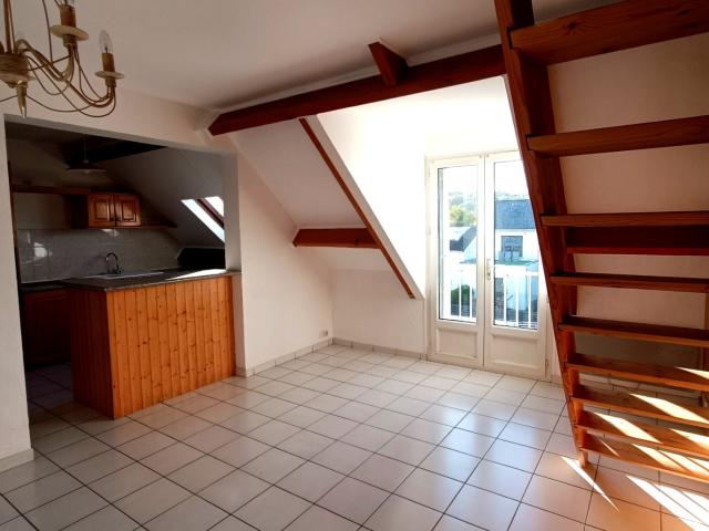 TRES BEAU 2/3 PIECES DE 89 M2 AU SOL