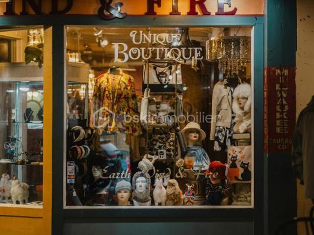 TRES BEAU LOCAL COMMERCIAL/BOUTIQUE/MAGASIN A DEAUVILLE