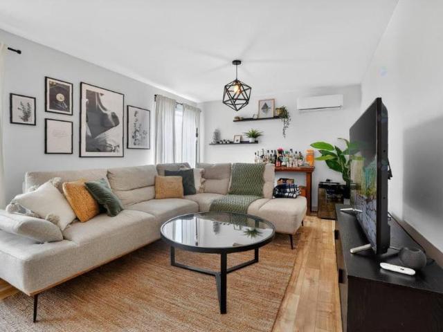 Très beau logement 1 juillet 2026 3 chambres & sous sol, à proximité du bassin fort de Chambly