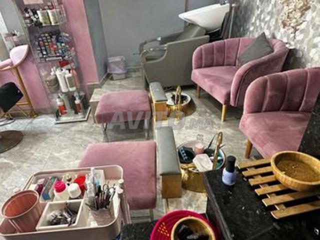 Très beau salon à vendre à Ain Sebaa