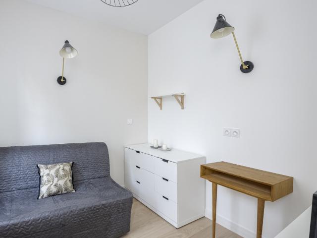 Très beau studio meublé de 17 m² à Saint Just
