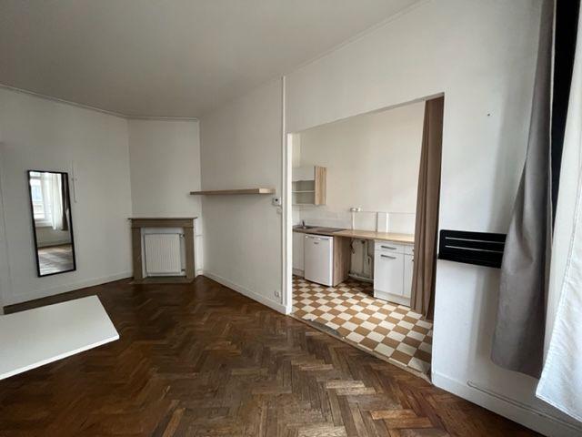 Très beau studio situé en hypercentre de Lille ! réf G557 2