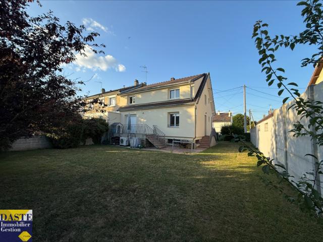 Très beau pavillon de 131m2 avec isolation extérieure en ple