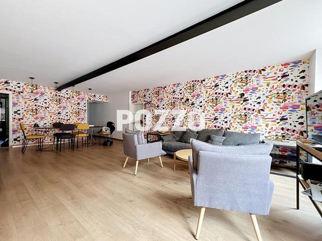 TRES BEAU TRIPLEX MEUBLE A LOUER EN PLEIN CENTRE DE CHERBOURG