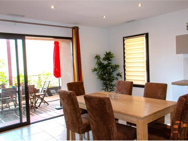 Très bel appartement 84 m² 4 pièces dans un Mas de caractèr. 84m² Brouilla