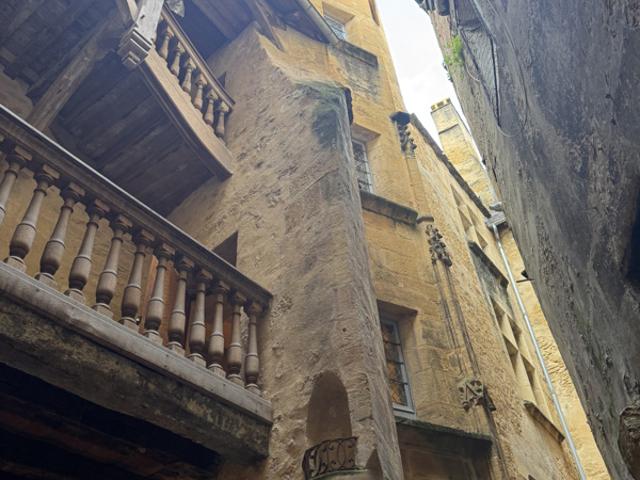 Très bel appartement T2 dans le centre historique de Sarlat