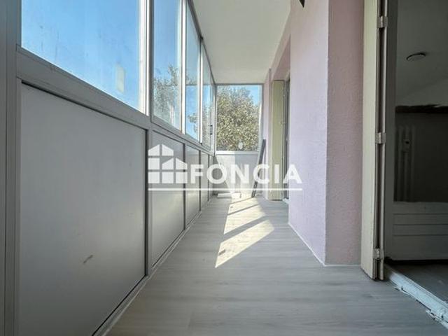 Tres bel appartement T2 + Loggia + cave. Quartier des Fleurs Perpignan