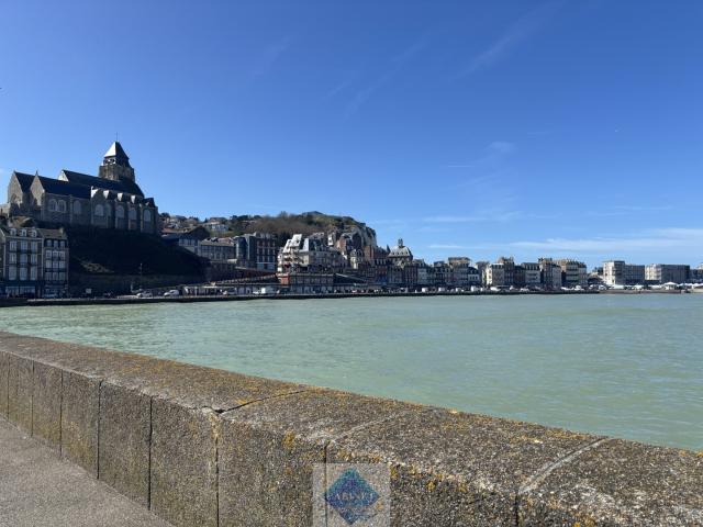 Très bel appartement vue sur le port