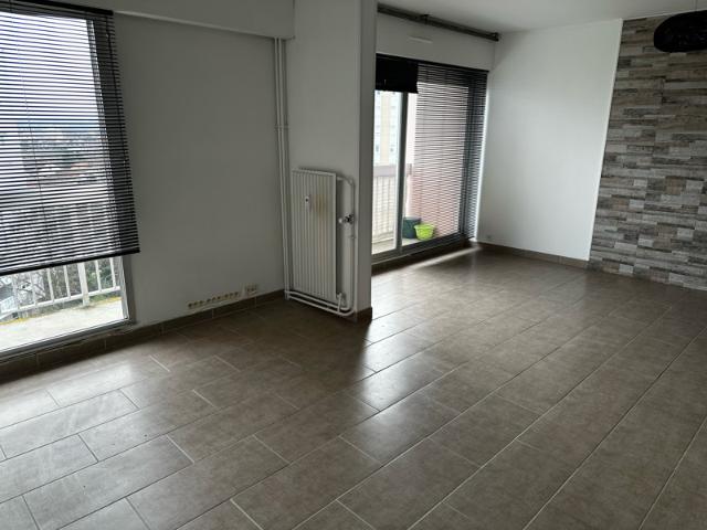 Très bel appartement avec balcon