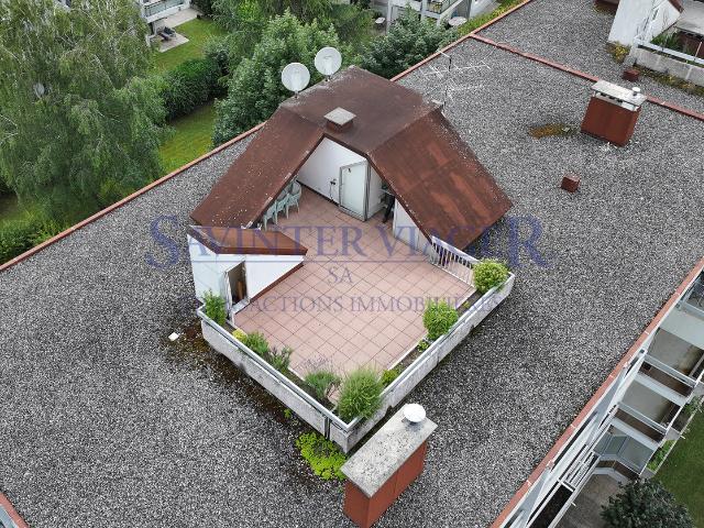Très bel appartement avec terrasse sur le toit et vue à 360°