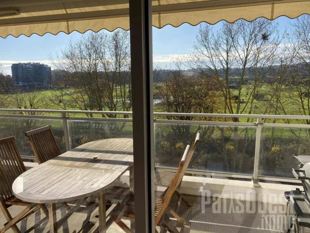 Très bel appartement avec vue hippodrome