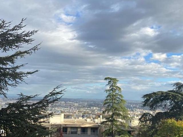 Très bel appartement de 4 pièces avec Vue Panoramique sur Lyon