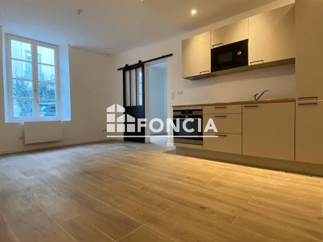 Très bel appartement de 2 pièces entièrement refait à neuf, à 2 minutes à pieds du RER et des commerces