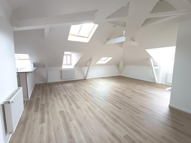 Très Bel appartement de Standing avec Ascenseur Centre ville