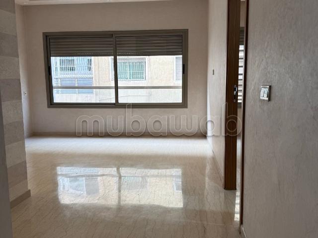 Très bel appartement en location à Maârif Extension. 1 Pièce. Service de concierge et climatisation