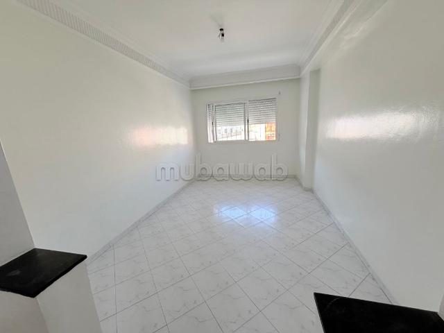 Très bel appartement en location à Belvédère. Surface totale 65 m². Four