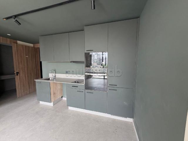 Très bel appartement en location à Ferme Bretonne Hay Arraha. 2 pièces. Porte blindée et système de double vitrage