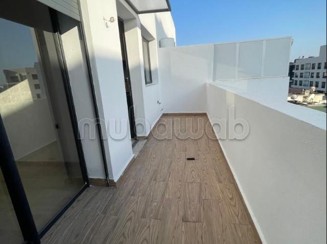 Très bel appartement en location à Hermitage. 1 Pièce. Fenêtres avec double vitrage et porte blindée