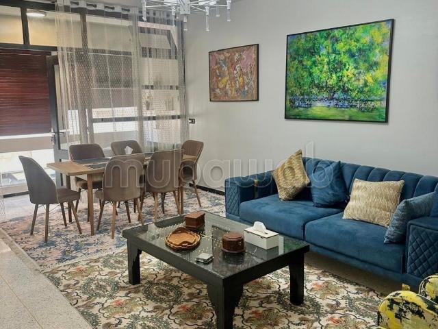 Très bel appartement en location en Hassan Centre Ville. 4 grandes pièces. Bien meublé