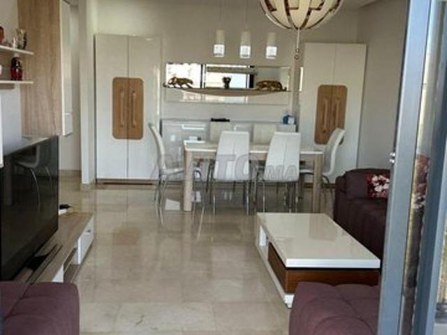Très bel appartement ensoleillé à hay riad