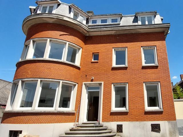 TRES BEL APPARTEMENT MEUBLE