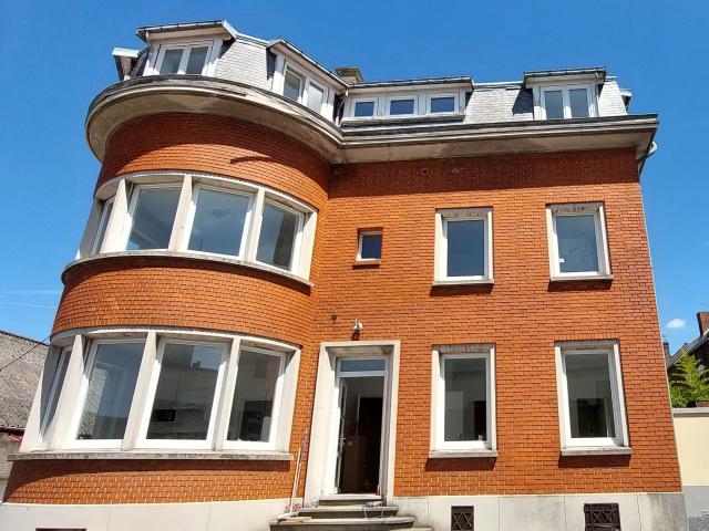 TRES BEL APPARTEMENT MEUBLE