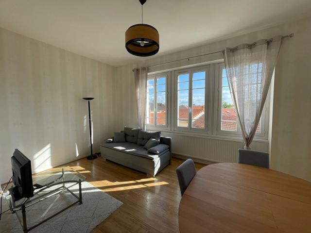 Trés bel appartement meublé T5