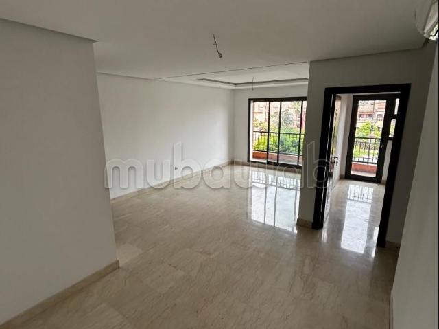Très bel appartement neuf de 3 pièces à louer à Hay Yasmina. Superficie de 110 m². Jardiniers, avec ascenseur