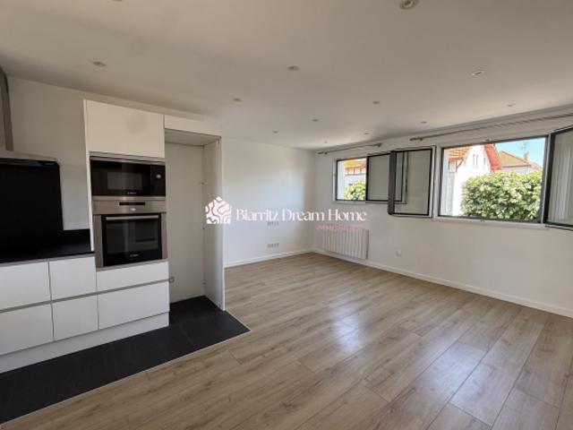 Très bel appartement rénové situé au coeur de Biarritz